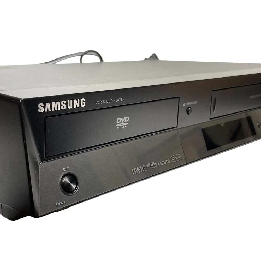 Samsung DVD-V9700 DVD Player